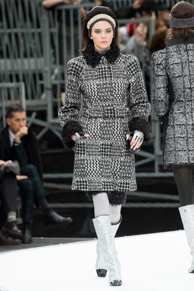 Look 22